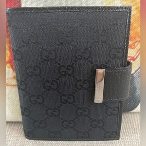 GUCCI Web Black GG Logo Agenda Notebook/Passport Cover⭐️PRiSTiNE⭐️COA⭐️